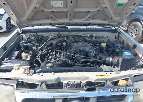 2000 Nissan Frontier Se-V6/Xe-V6 из США, поврежденный, VIN 1N6ED27T5YC428272